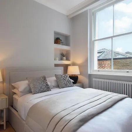 A Comfort Apartments London Exterior photo